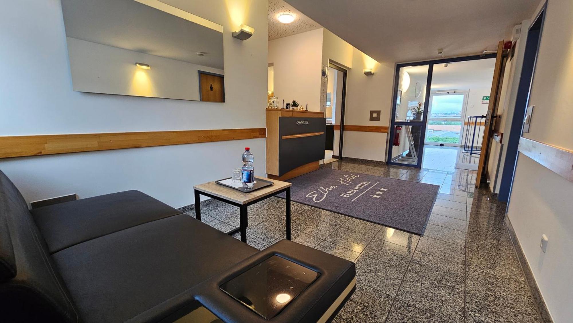 Elha Hotel Stuttgart Exterior photo